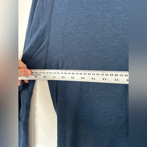 Lululemon Metal Vent Tech Long Sleeve 2.0 Mineral Blue / True Navy Medium - Picture 4 of 6